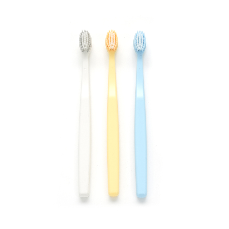 পিপি হ্যান্ডেল আল্ট্রা-ফাইন সফট পিবিটি ব্রিসটল প্রাপ্তবয়স্কদের ডিপ ক্লিনিং মিট ইউরো স্ট্যান্ডার্ড টুথব্রাশ